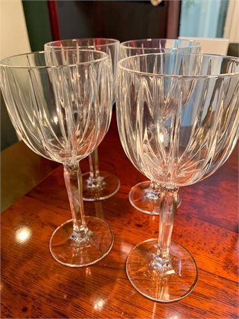 Mikasa Uptown Large Cut Crystal Wine Glass Set of 4