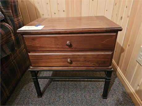 Hammary Wood End Table