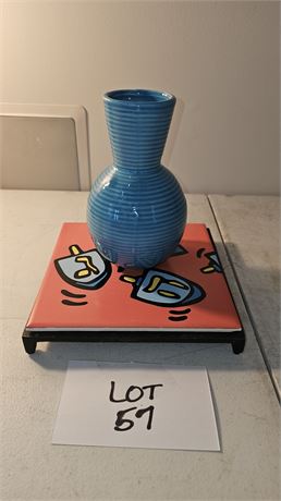 Signed Laurene Hunt Dreidel Hot Pad w/ Metal Rack & Ashland Blue Vase