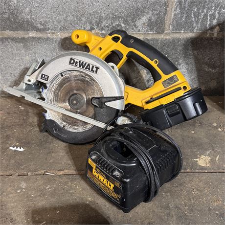 DeWALT 6 1/2" 18V Cordless Circular Saw w/ Battery/Charger