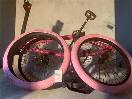 Mongoose Rebel X1 BMX Bike W/Pink Frame & Tires