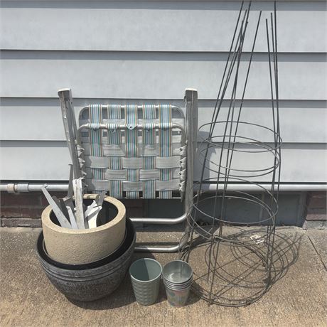 Mixed Lot w/ Plastic Pots, Metal Brackets, Lawn Chair & Wire Tomato Cages