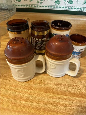 Collectible state mugs and vtg Salt & Pepper shaker