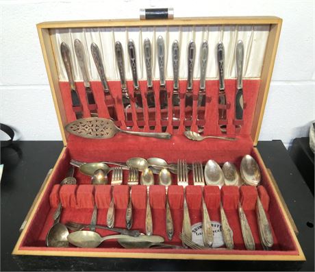 Assorted Silver Plate Flatware