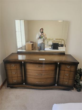 MCM United Furniture Corp 9 Drawer Espresso Finish Dresser & Mirror