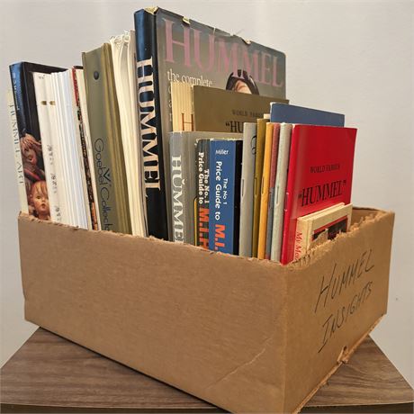 Large Collection of Goebel Hummel Books, Magazines and Guides