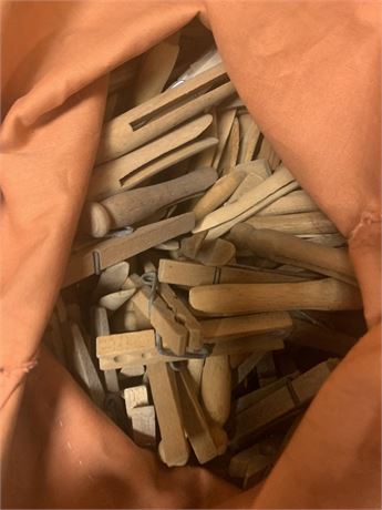 Vintage Wood Clothes Pins Lot