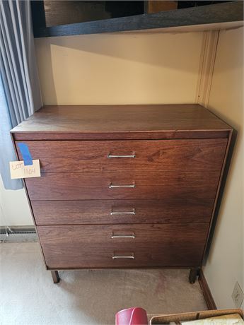 Vintage Lane Wood Dresser