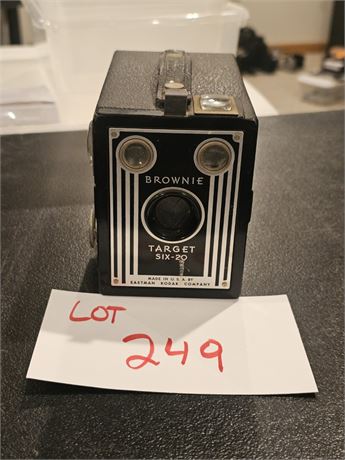 Kodak Brownie Target Six-20 Camera