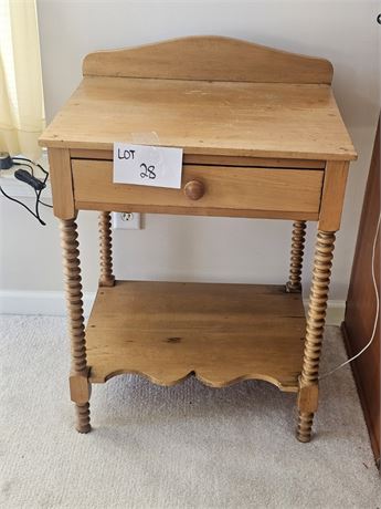 Solid Wood Side Table With Bobbin Turned Legs