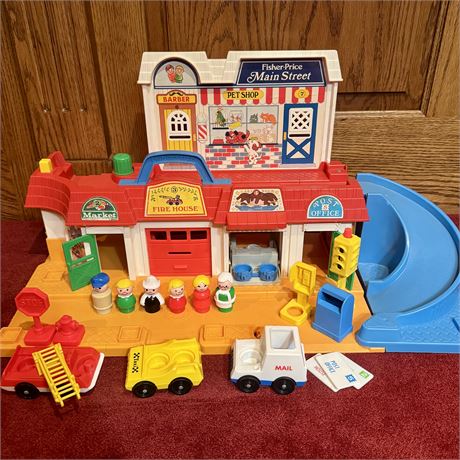 Fisher Price Main Street Vintage Little People Playset #2500