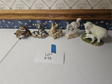 Mixed Animal Figurine Lot: Homco / Different Animals & Sizes