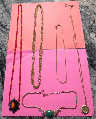 Costume Jewelry Necklaces