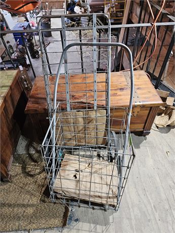 2 Folding Carts