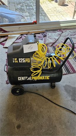 Central Pneumatic 2hp 8Gal Air Compressor