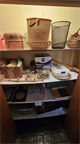 Closet Cleanout: Vaporizer, Baskets, Light Bulbs, Picture Frames, & More