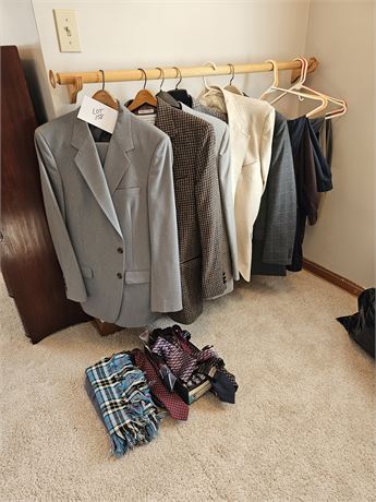 Mixed Men's Suits / Ties & Scarves