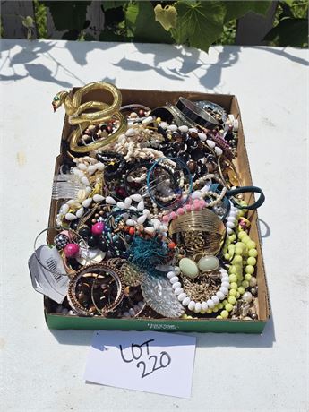 Flat Full Of Mixed Costume Jewelry Maker, Style & Color Vary- Necklaces