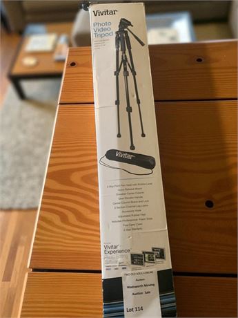 Vivitar Photo Video Tripod In Original Box - 57" Extension