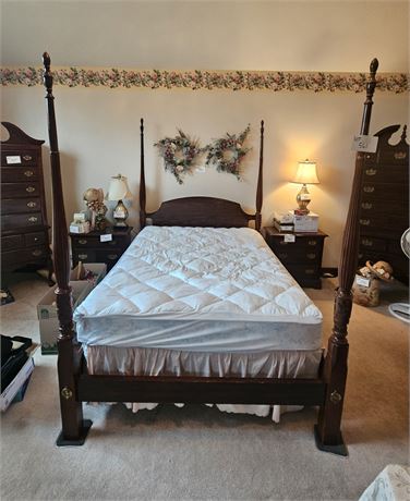 Queen Size Mahogany Poster Bed