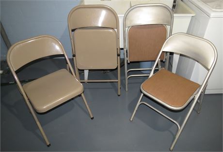 4 Folding Chairs