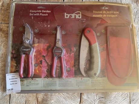 Bond 4 Piece Gardening Tool Set With Pouch