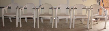 6 Outdoor Plastic Chairs