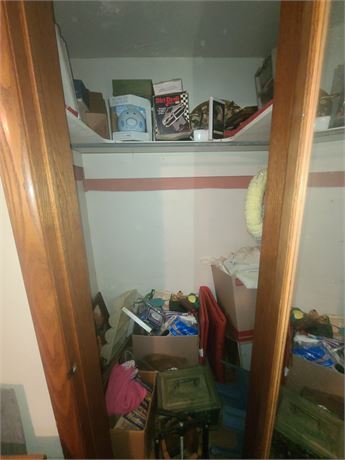 Closet Cleanout: Full of Decor/Health&Beauty/Prints/Linens/Curtains/Storage&More
