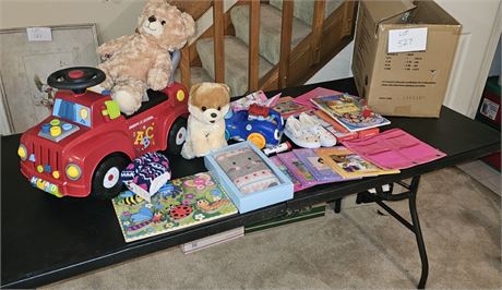 Children's Toy Lot: Radio Flyer Ride on Car / Books / Plush & More
