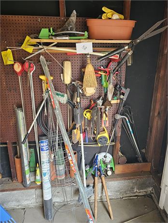 Large Garden Tool Cleanout:Pruners/Sprinklers/Branch Trimmer/Spades & More