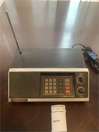 Bearcat 210XL Scanner (Powers On)