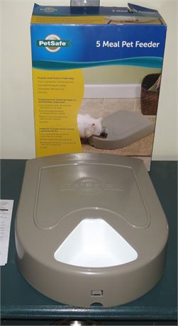 5 Meal Pet Feeder