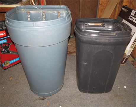 2 Garbage Cans, No Lids