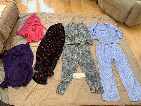 Women's Pajama Set and Cozy Robe Lot Size XXL & 3XL