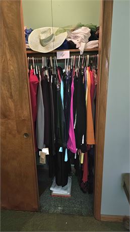 Ladies Closet Cleanout