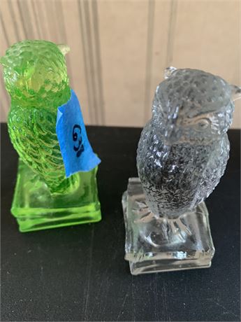 Set of 2 Clear Glass and Uranium Apple Green Degenhart Glass Wise Old Owls