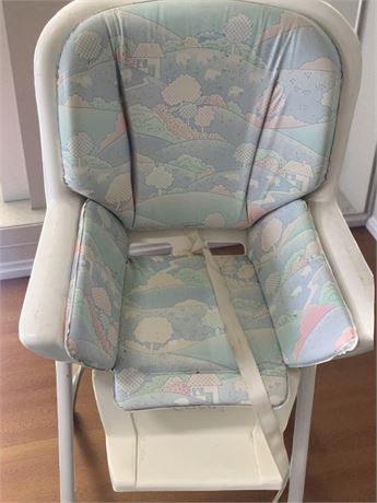 Gerber White Baby High Chair W/Pastel Padding