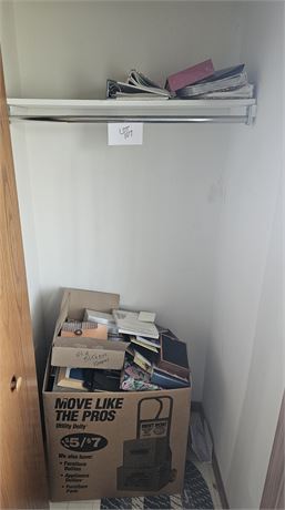 Closet Cleanout- Large Amount Of Mixed Picture Frames, Albums & More