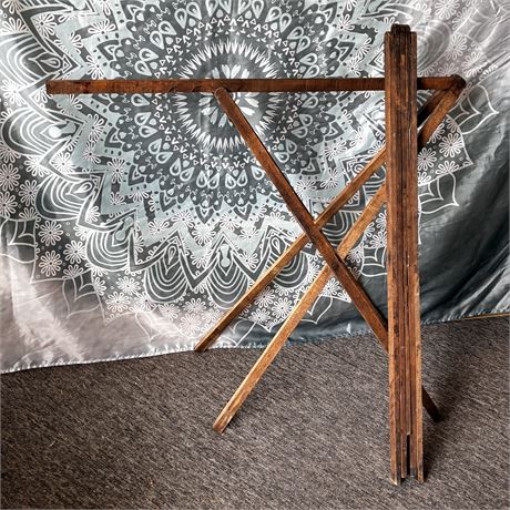 Antique Ridgely Portable Wallpaper Stands
