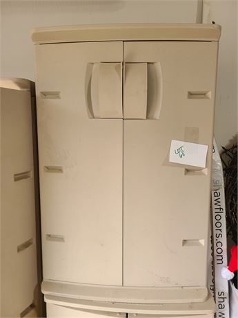 Rubbermaid Storage Cabinet