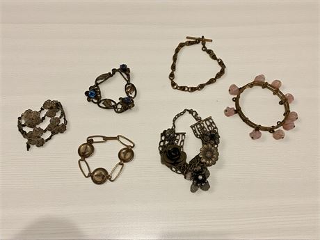 Vintage German Lucky Horseshoe Bracelet W/Convex Glass, Filigree Flower Bracelet