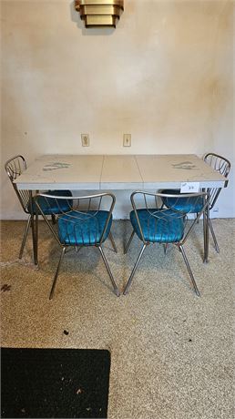 Rare Formica & Chrome Colonial Heart Kitchen Table & Chairs