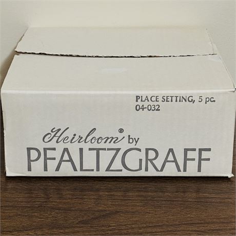 NEW in Box - Heirloom by Pfaltzgraff 5-Piece Place Setting