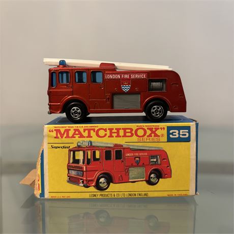 Lesney Matchbox No. 35 Merryweather Fire Engine w/ Box