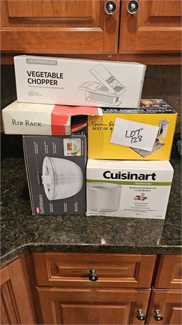 Mixed Kitchenware, BBQ Roaster, Cuisinart, Salad Mixer, Chopper & More