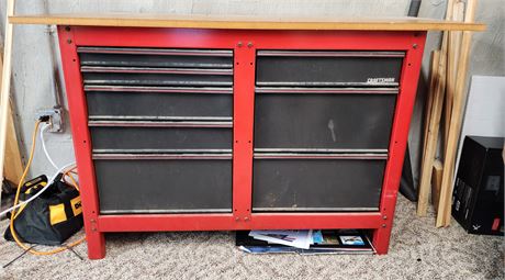 Craftsman Workbench With Drawers, Contents