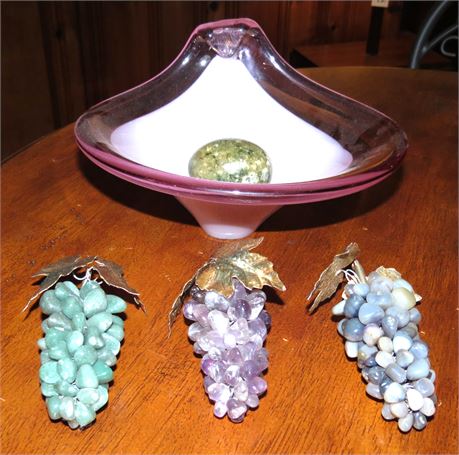 Art Glass Pedestal Bowl With Stone Grapes