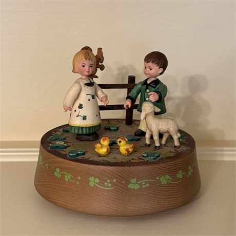 Vintage ANRI Irish Motif Music Box