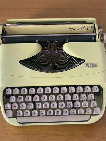 Yellow/Green Royal Royalite '64 Portable Manual Typewriter W/Vinyl Carrying Case