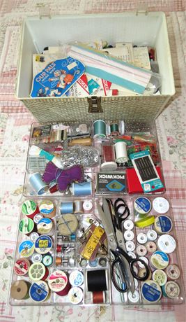 Sewing Box, Sewing supplies